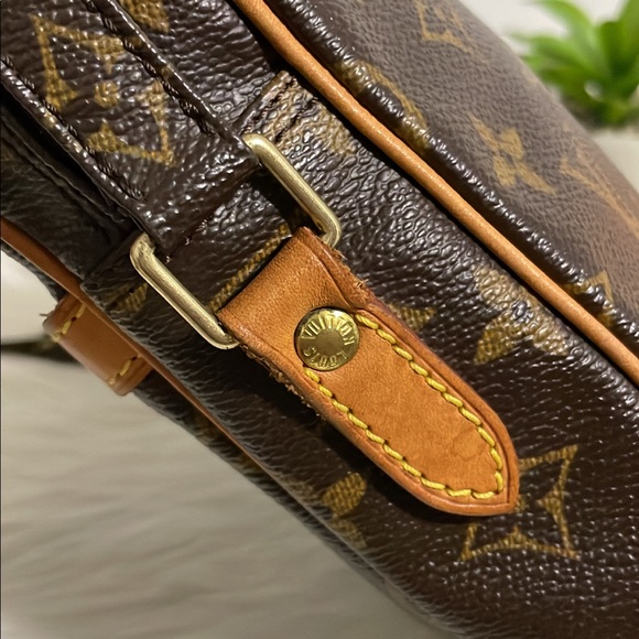Louis Vuitton Danube Crossbody - Picture 1 of 16